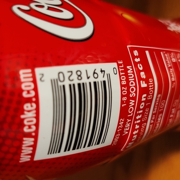 Coca Cola Classic bottle full.  8 FL oz Holiday 2003 - Picture 4 of 4